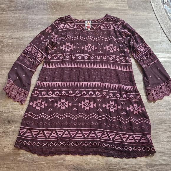 Johnny Was Women Boho Eyelet Embroidered Long sleeves Shift Slip Mini Dress - Picture 8 of 13